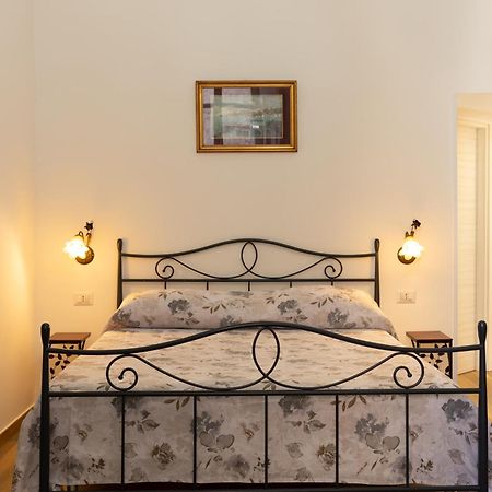 B&B Palazzo Sersale Napoli 외부 사진