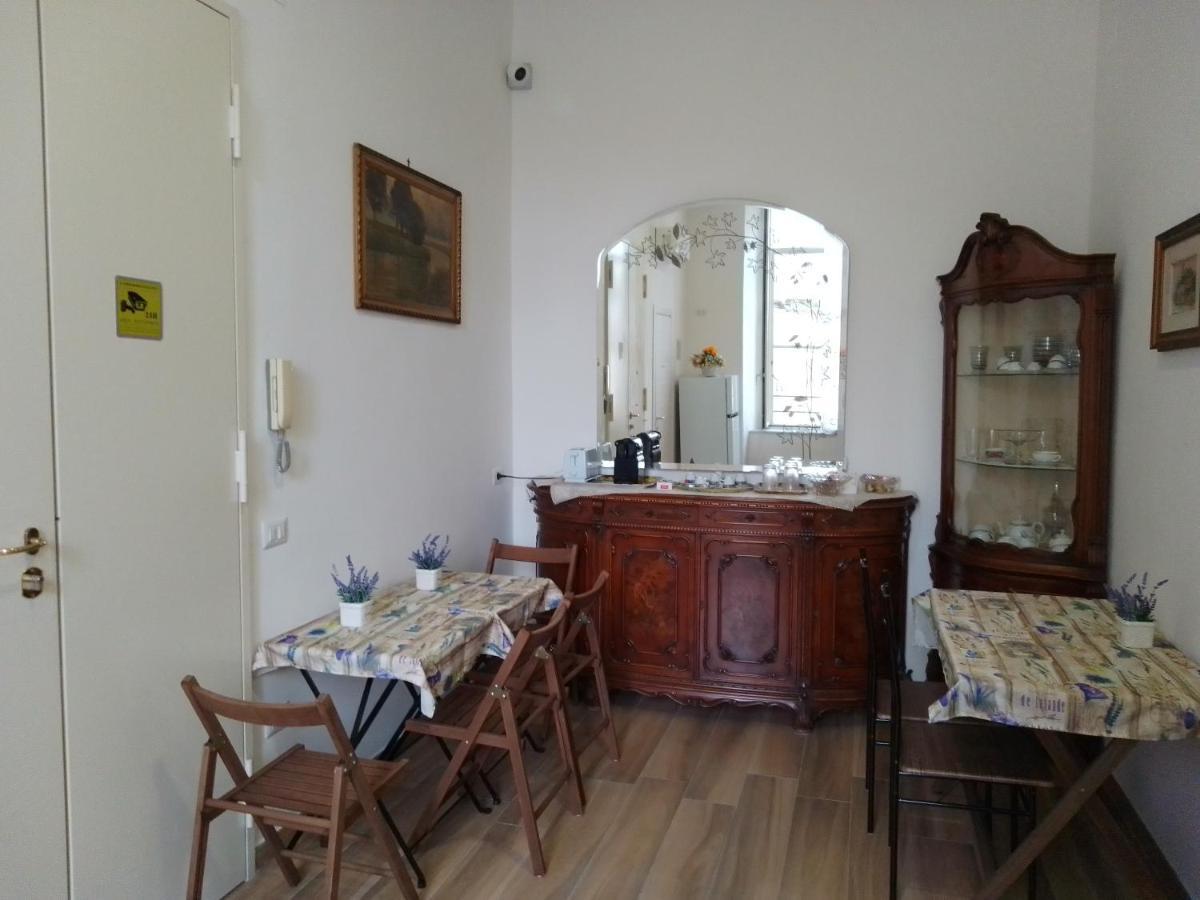 B&B Palazzo Sersale Napoli 외부 사진