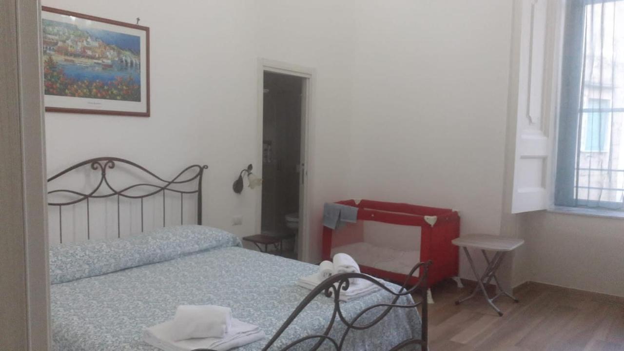 B&B Palazzo Sersale Napoli 외부 사진