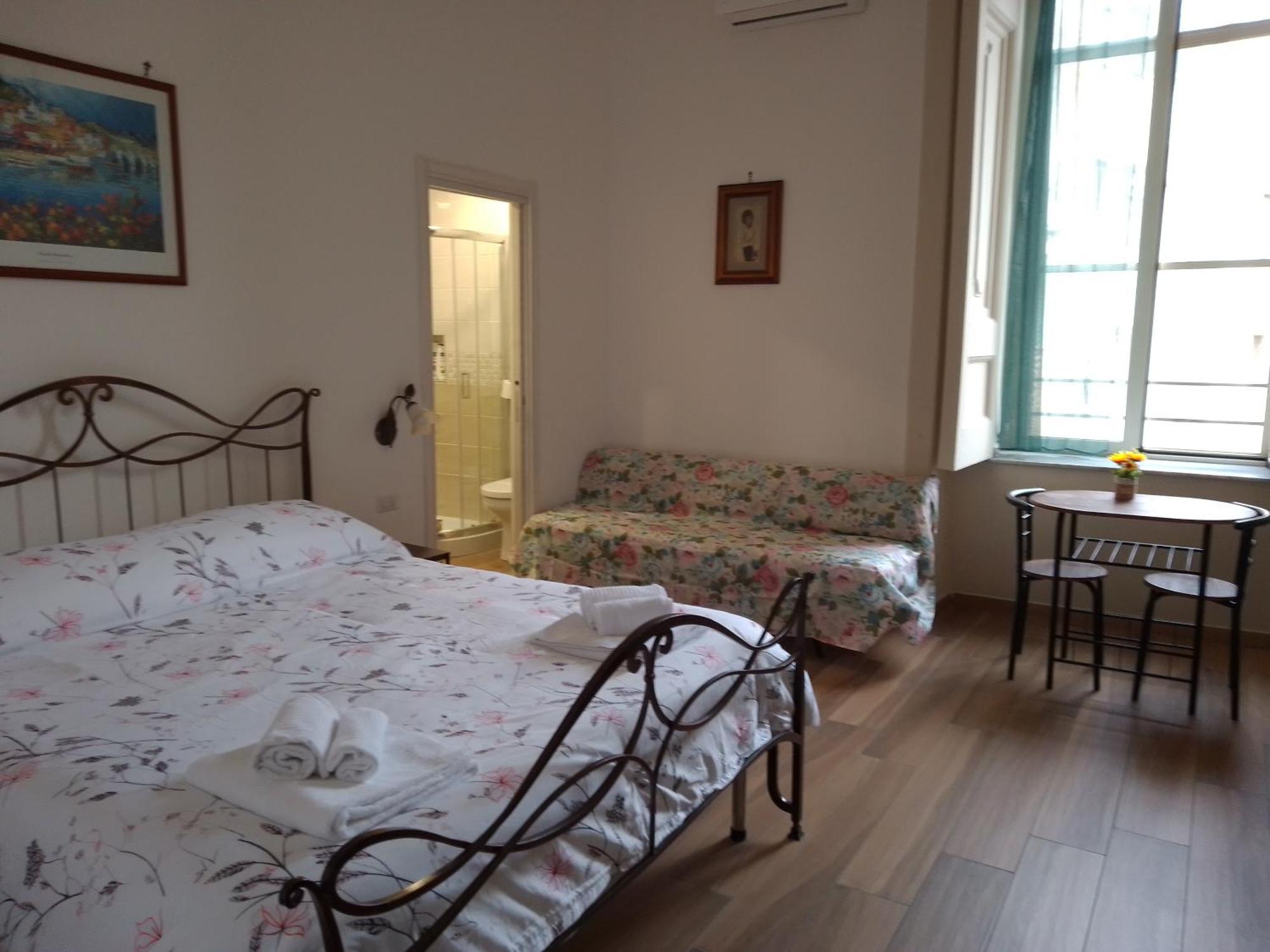 B&B Palazzo Sersale Napoli 외부 사진