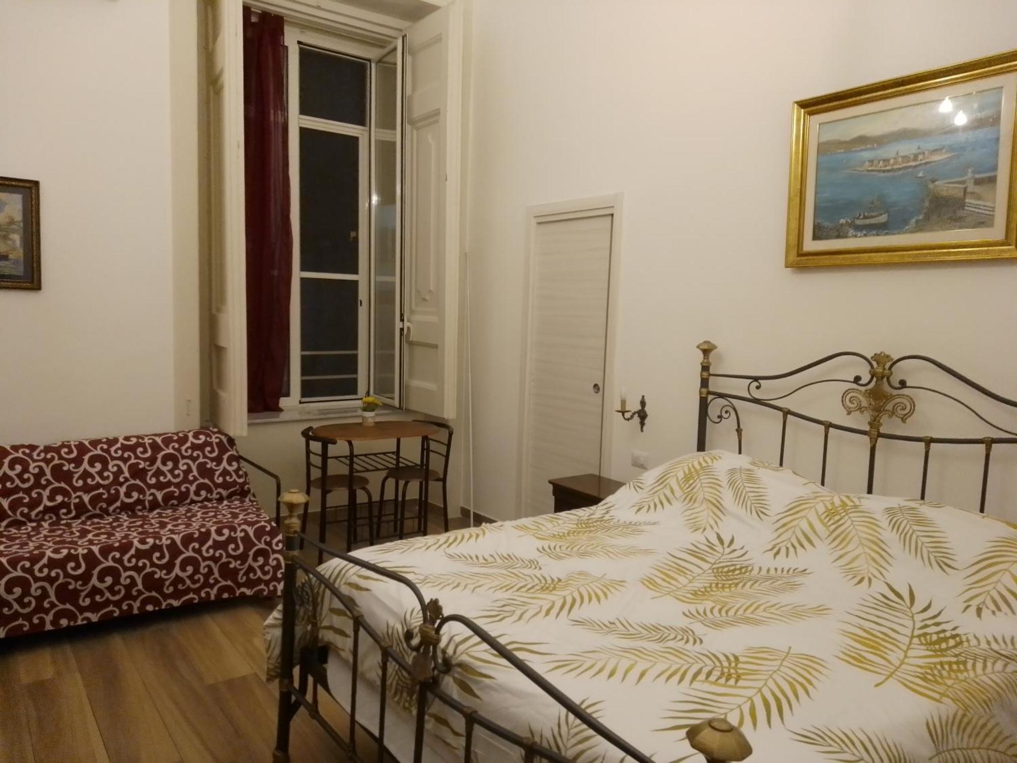B&B Palazzo Sersale Napoli 외부 사진