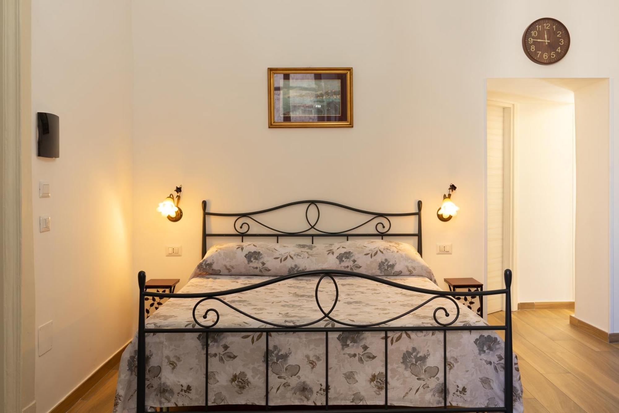 B&B Palazzo Sersale Napoli 외부 사진