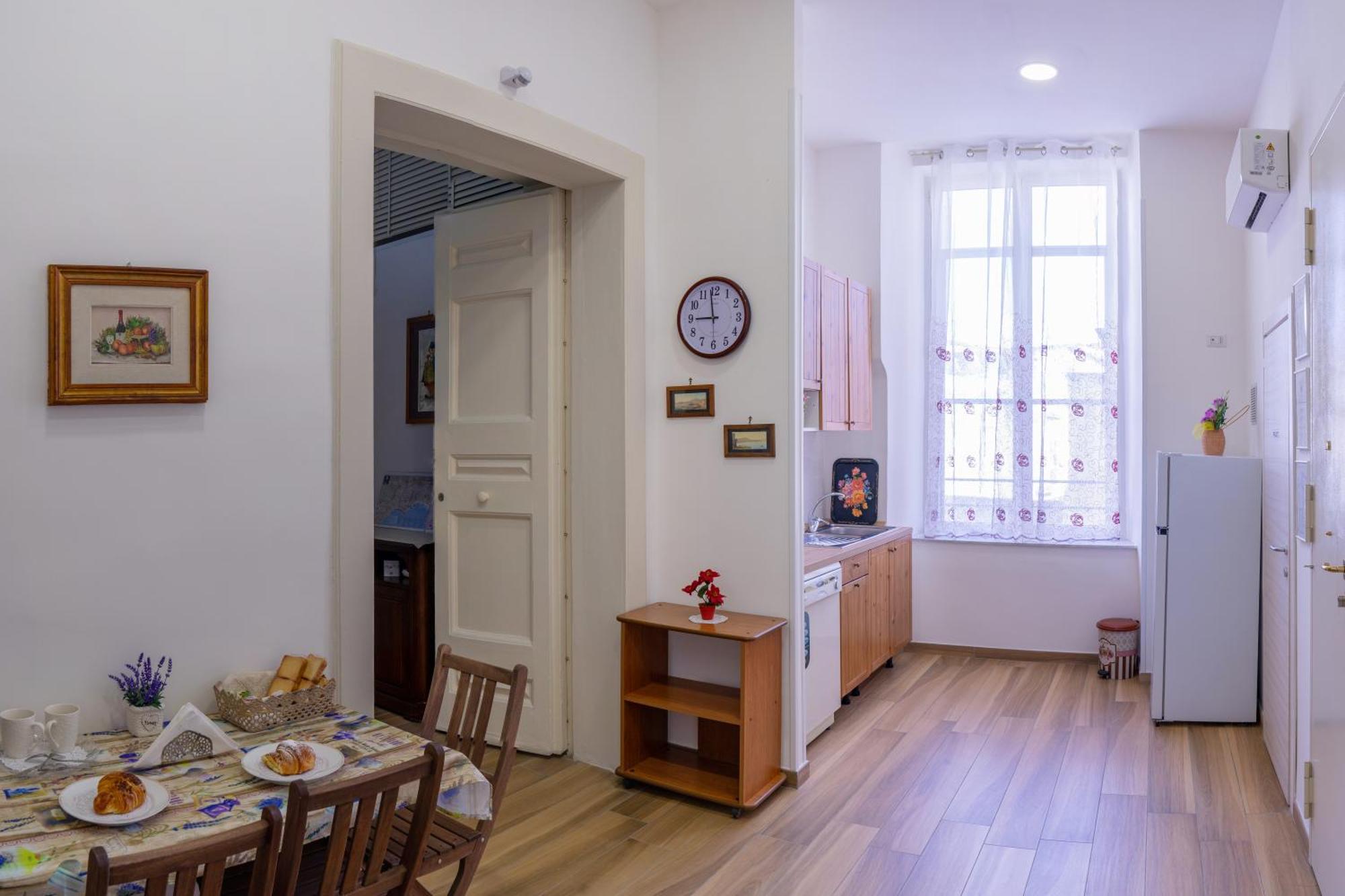 B&B Palazzo Sersale Napoli 외부 사진
