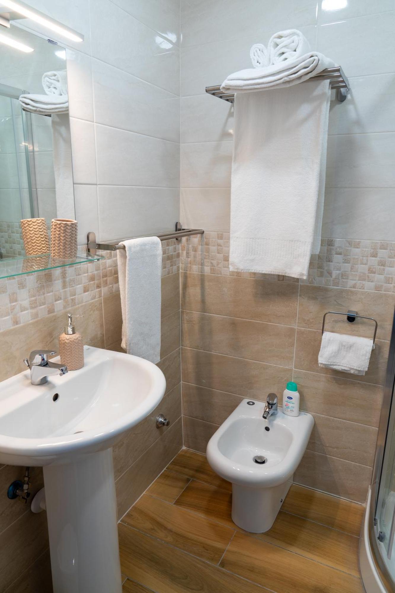B&B Palazzo Sersale Napoli 외부 사진