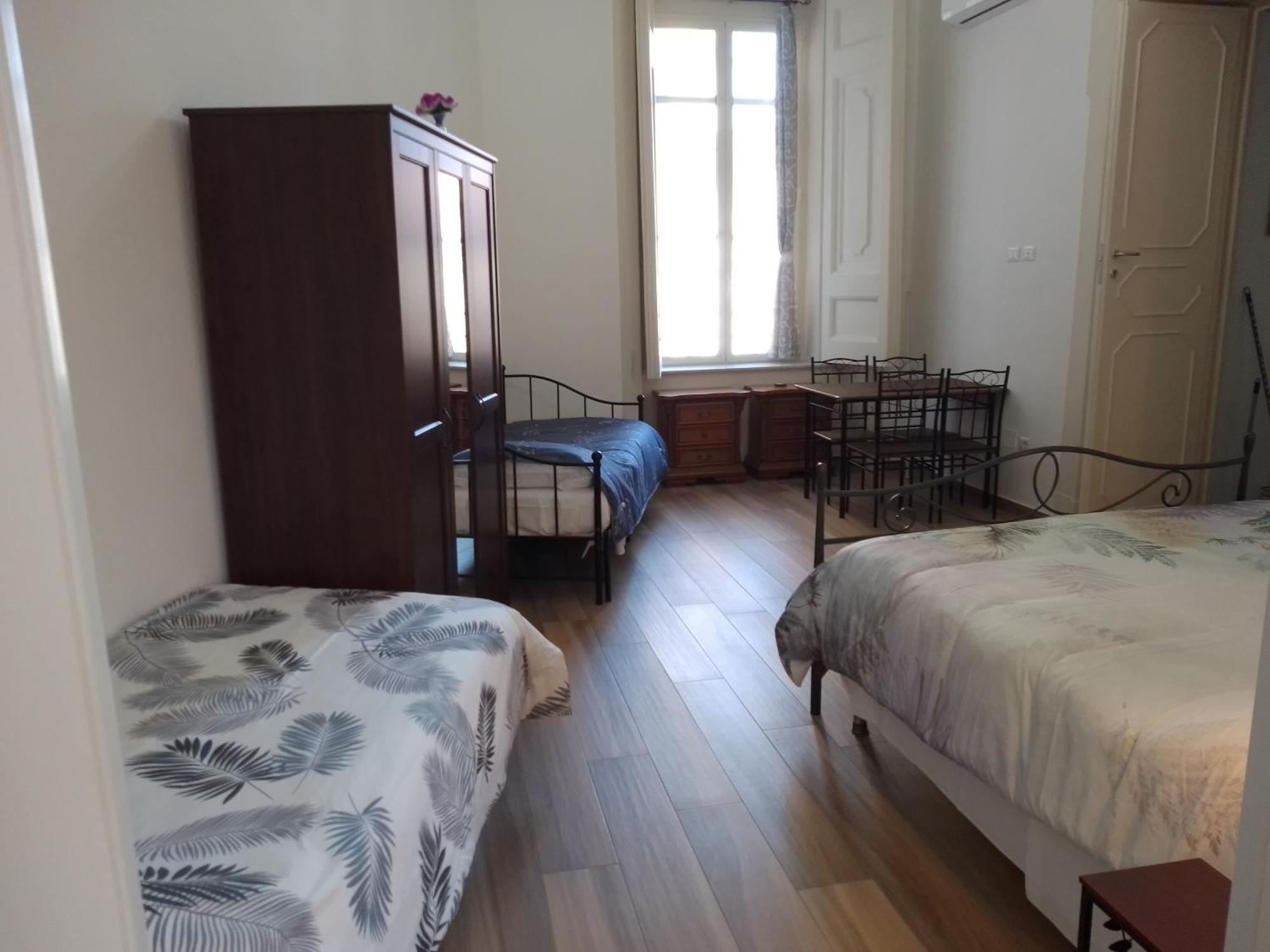 B&B Palazzo Sersale Napoli 외부 사진
