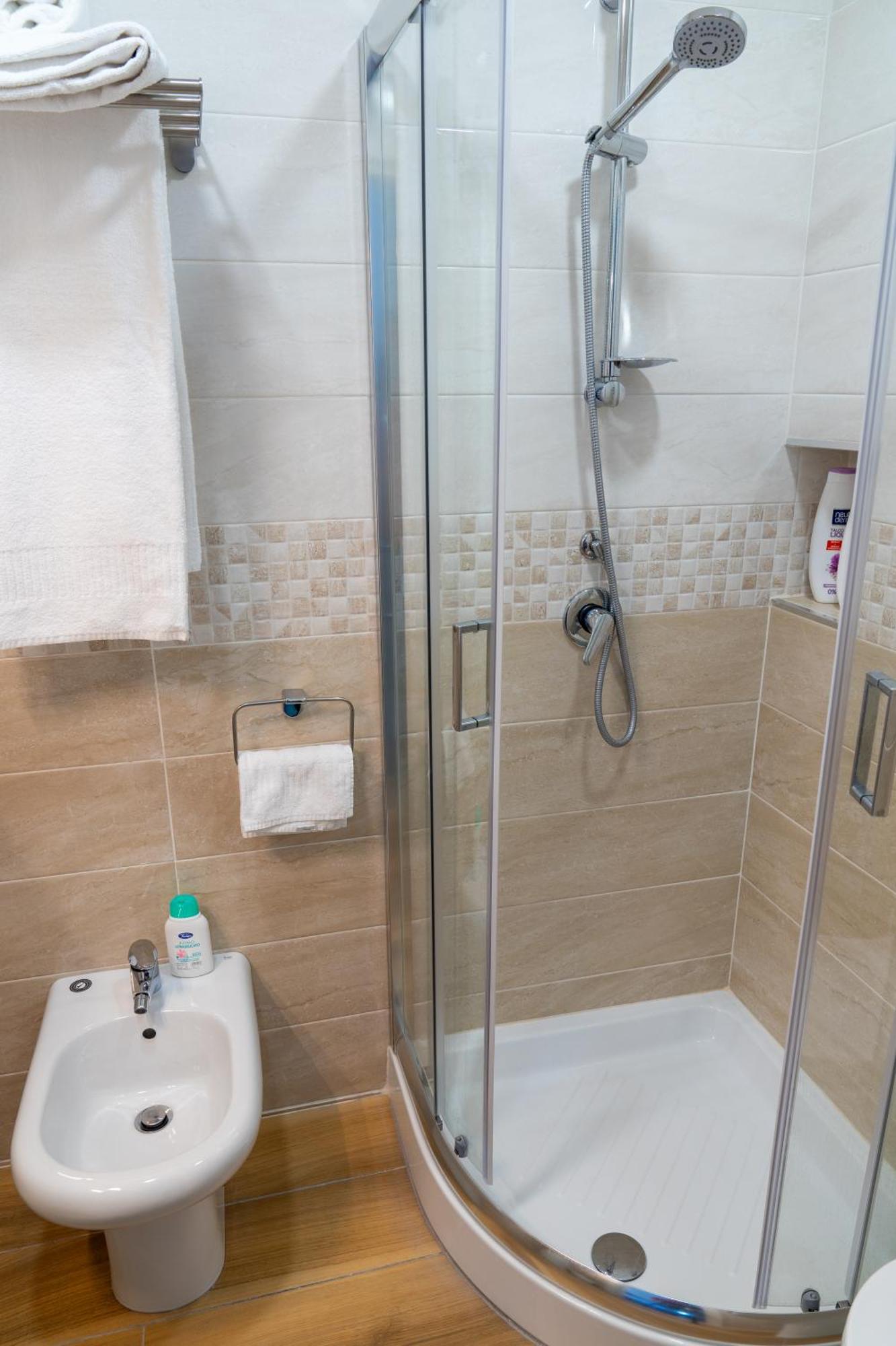 B&B Palazzo Sersale Napoli 외부 사진